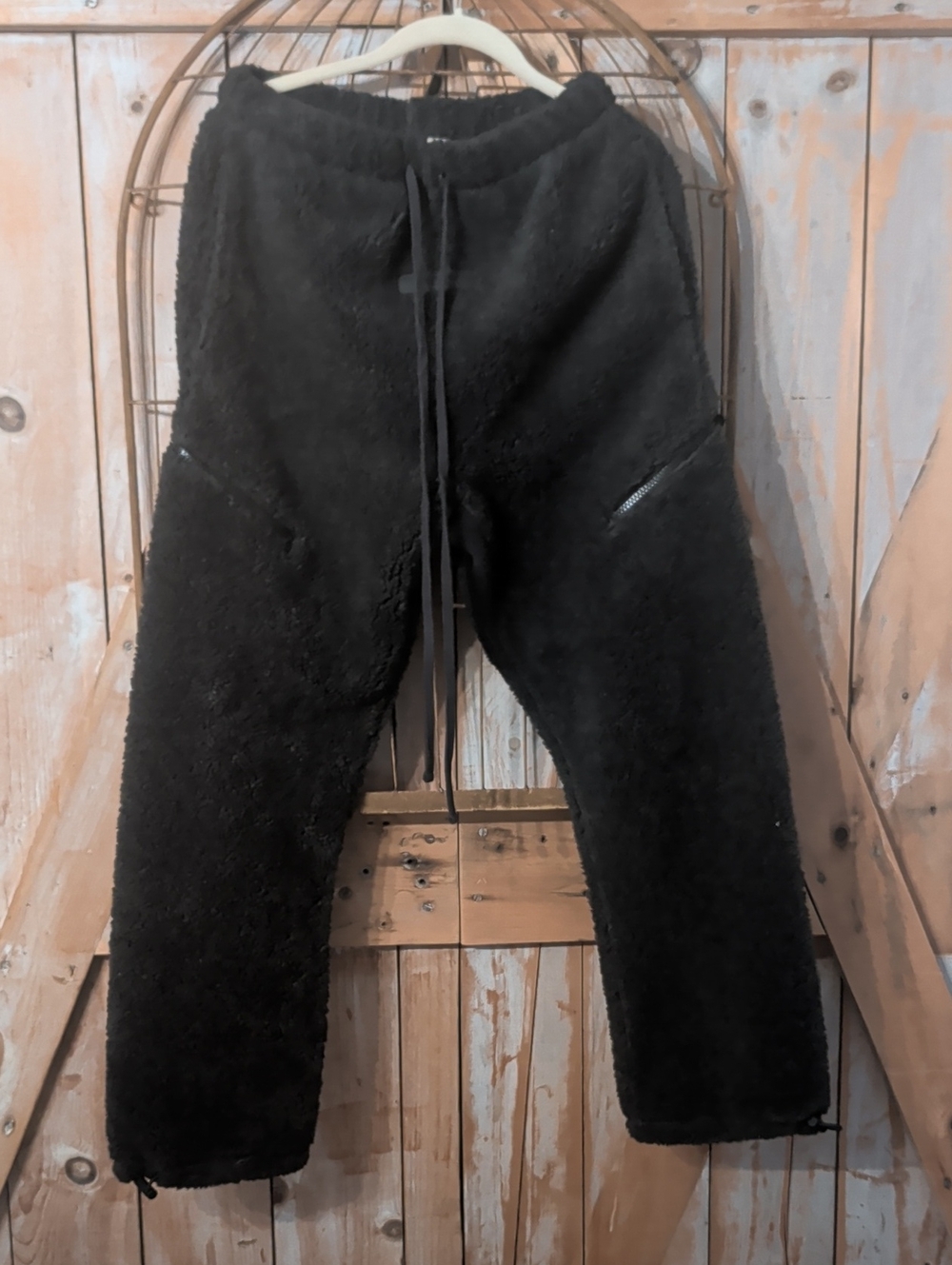 Essentials Fear Of God Fleece Sweatpants.    XS